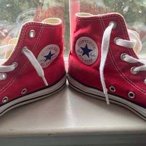 Red Converse US size 3